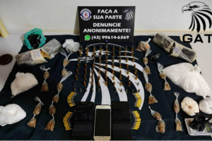 Drogas e munições são apreendidas com trio em Arapongas
