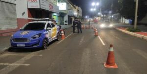 GMA e PM reforçam fiscalização contra motos barulhentas e demais irregularidades em veículos em Arapongas