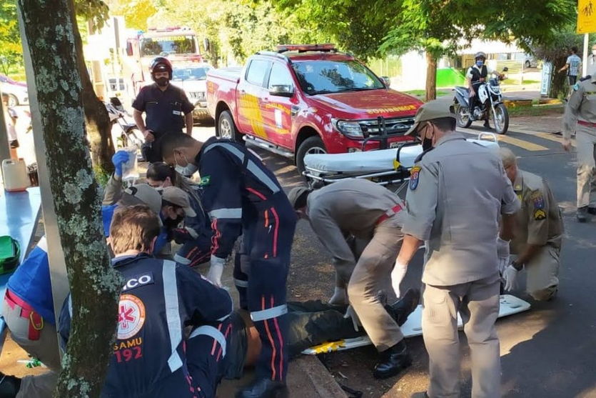 Homem é atacado por enxame de abelhas no campus da UEM