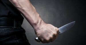 Homem que participava de festa em Apucarana é esfaqueado