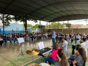 Prefeitura de Faxinal confirma aumento a professores em café da manhã