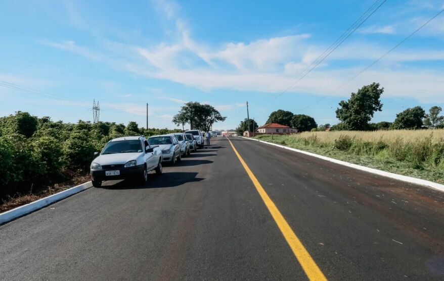 A avenida tem 700 metros de extensão e nove metros de largura