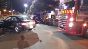 Acidente: vítima fica presa às ferragens em Arapongas