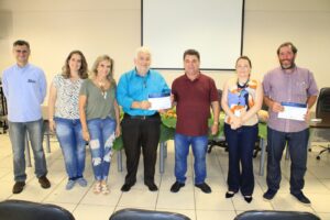 Agricultores recebem certificados com o desafio de produzir mais orgânicos em Arapongas