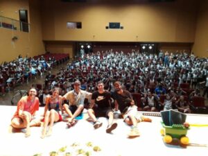 Espetáculo de dança infantil lota Cine Mauá e abre programação Cultural de 2022 em Arapongas