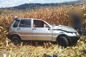 Jovem de 28 anos morre em capotamento na PR 090