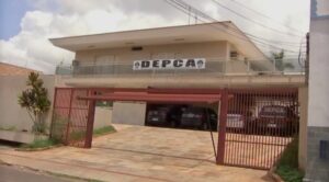 Mãe desmaia durante banho e bebê de 29 dias morre afogado
