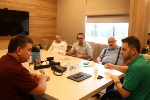 Prefeito de Arapongas se reúne com direção da Maxinutri, que investirá mais R$ 75 milhões em Arapongas