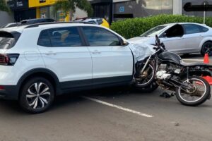 Motociclista de Apucarana é levado para Upa após acidente