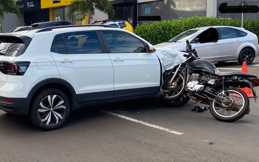 Motociclista de Apucarana é levado para Upa após acidente