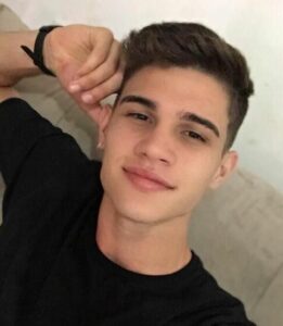 Motorista que matou jovem durante briga de trânsito se apresenta