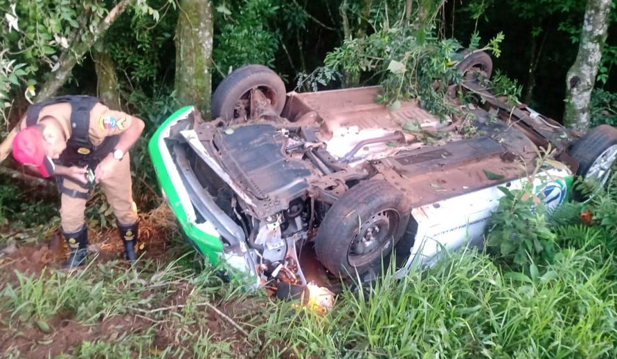  O carro estava indo buscar um paciente que havia recebido alta no hospital de Campo Largo 