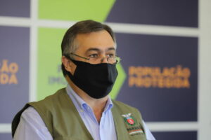 Uso das máscaras deve ser mantido no PR, afirma Beto Preto