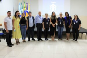 Prefeito de Arapongas e Luciana Massa fazem visita ao Projeto Crescer