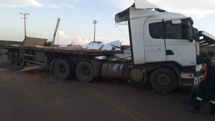  Acidente foi entre Santo Antônio da Platina e Barra do Jacaré, no Norte Pioneiro 