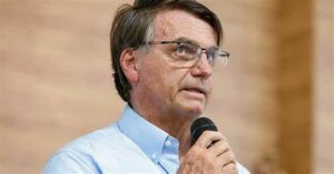 ‘Pelo poder, se uniram’, diz Bolsonaro sobre chapa Lula-Alckmin