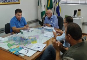 Prefeitos que integram o Cidrebac participam de reunião em Rolândia