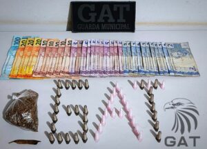 Casal é preso por tráfico de drogas em Arapongas