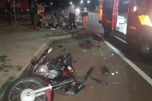 Casal fica gravemente ferido durante colisão, no Paraná