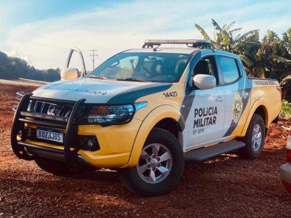 Mãe denuncia a filha adolescente por uso de drogas em Califórnia