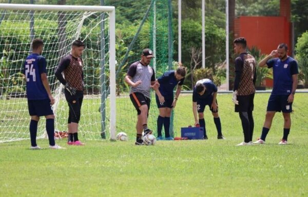Laranja Mecânica estreia contra o Iguaçu em União da Vitória