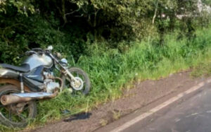 Motociclista fica gravemente ferido após cair na PR 466