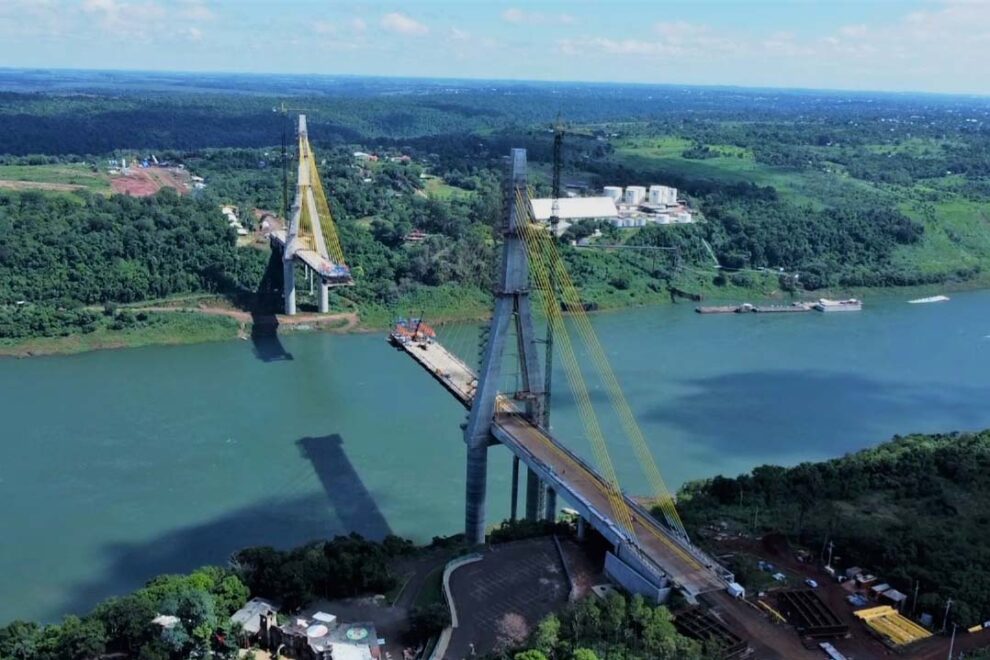 Obra da Ponte da Integração Brasil – Paraguai chega a 82% de conclusão