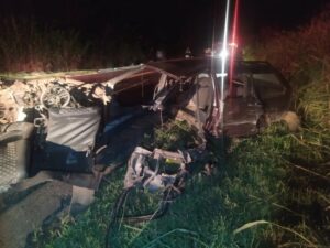 Tripla colisão causa duas mortes e deixa três feridos no PR