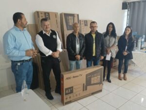 Bom Sucesso: Delegado Jacovós entrega recursos para Colégio Estadual João Paulo l