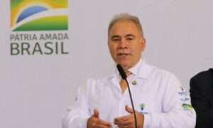 Covid-19: chega ao fim estado de emergência em saúde pública no Brasil