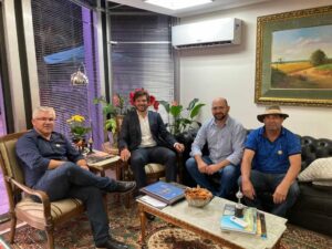Prefeito Nicinho esteve em Curitiba para tratar da liberação da ordem de serviço do RECAP ASFÁLTICO em Florestópolis