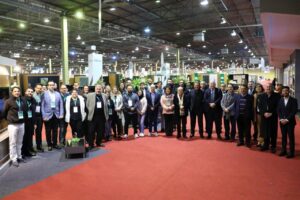 Prefeito de Arapongas participa da abertura do Projeto Comprador na Movelpar