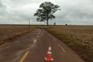 O local ainda está isolado, aguardando os trabalhos da Polícia Civil e do IML