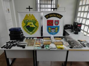 PM desmantela operação do tráfico de drogas em Apucarana