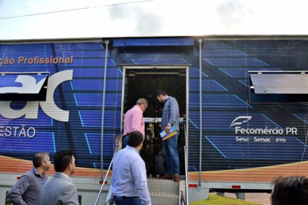 Carreta escola do Senac inicia capacitações gratuitas em Faxinal