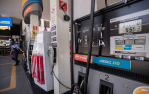 SP reduz ICMS da gasolina para 18% e projeta queda de R$ 0,48 no preço do litro do combustível