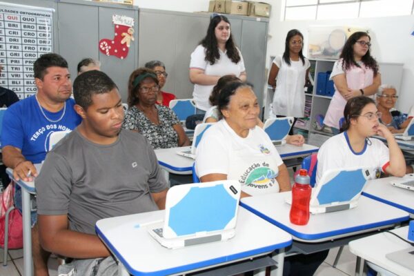 Educação de Jovens e Adultos está com matrículas abertas em Apucarana
