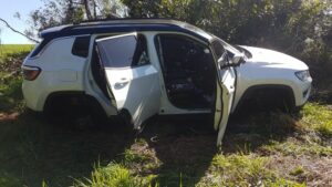 Ladrões invadem casa de casal em Apucarana; carro roubado é encontrado