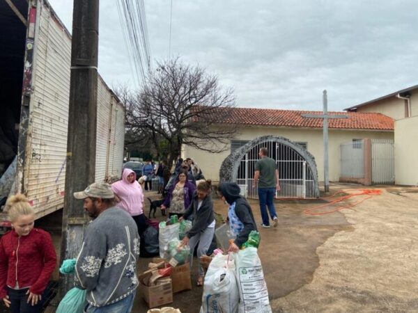 Moradores do Jardim Marissol participam do