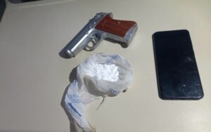 Polícia Militar prende rapaz por tráfico de drogas na Igrejinha