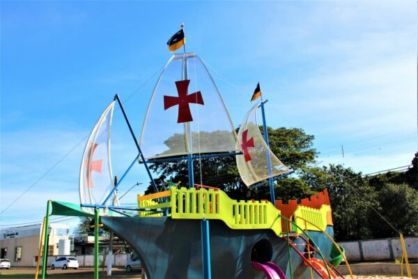 Arapongas – Parque temático da Praça Dr. Ciro Bolivar vai estar liberado para uso a partir deste sábado, 25