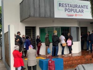 Apucarana inaugura restaurante popular com comida a R$ 2