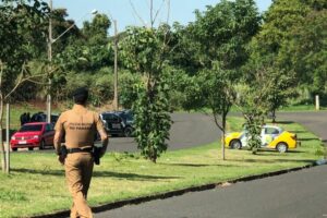 Suspeito de roubo morre em confronto armado com a polícia, em Maringá