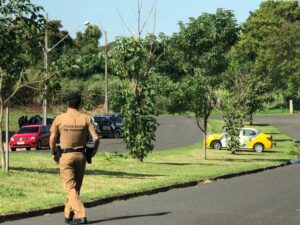 Suspeito de roubo morre em confronto armado com a polícia, em Maringá