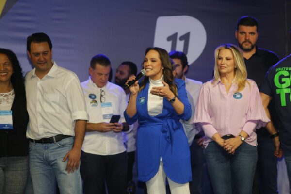 PP oficializa apoio a Ratinho Jr, lança Guto Silva ao Senado e confirma 86 candidatos