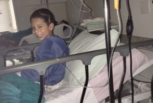 Mãe de Arapongas faz vaquinha para pagar cirurgia do filho de 3 anos