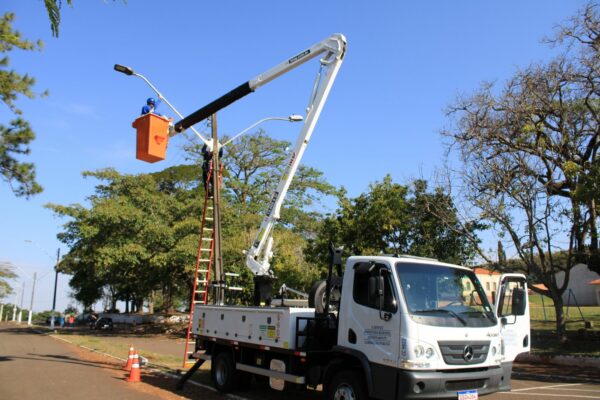 Colônia Esperança recebe iluminação de Led e câmeras de monitoramento