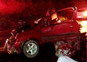 Colisão entre veículos mata duas pessoas na BR-373, em Guamiranga