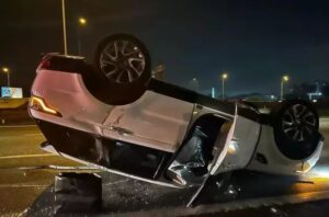 Paula Fernandes capota carro em rodovia de SP: ‘Renasci’