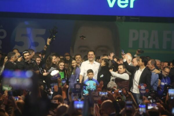 Candidatura de Ratinho Jr à reeleição no Paraná é protocolada no TRE